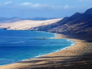 10.2.Canary Islands: Tropical sea and mountain contrasts, natural beauties and traditions